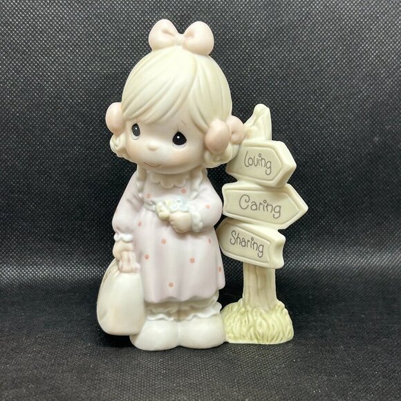 Precious Moments "Loving, Caring & Sharing along the way" club figurine - Picture 1 of 5